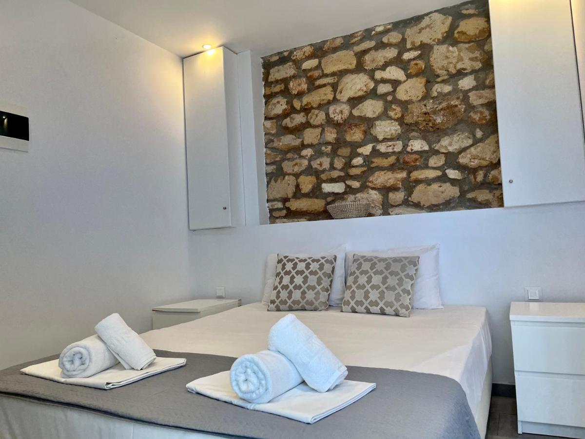 The Beach House - Apartments & Studios (Adults Only) Afytos Bagian luar foto