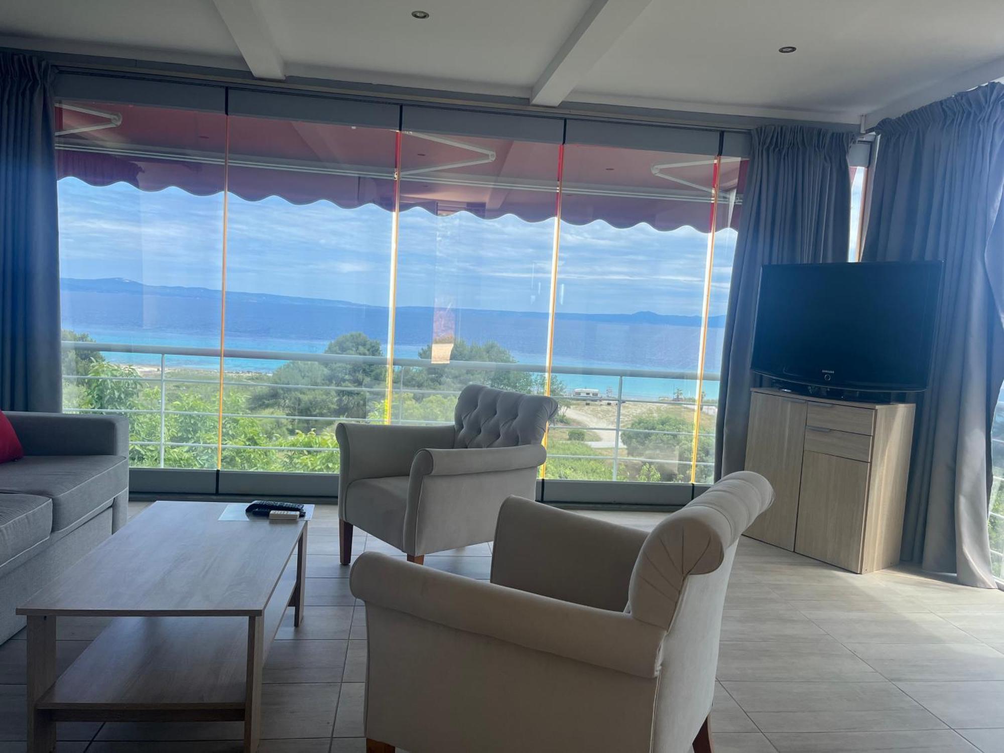 The Beach House - Apartments & Studios (Adults Only) Afytos Bagian luar foto