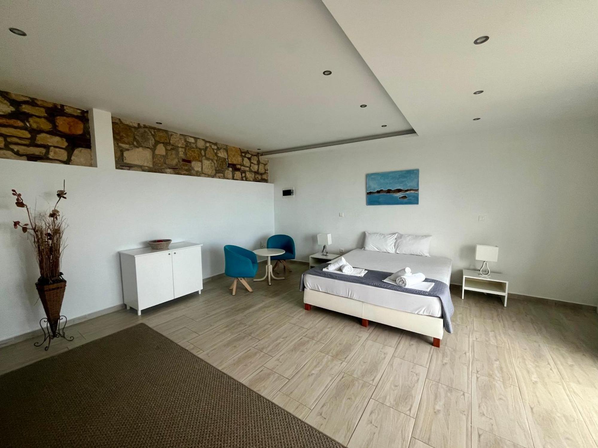The Beach House - Apartments & Studios (Adults Only) Afytos Bagian luar foto