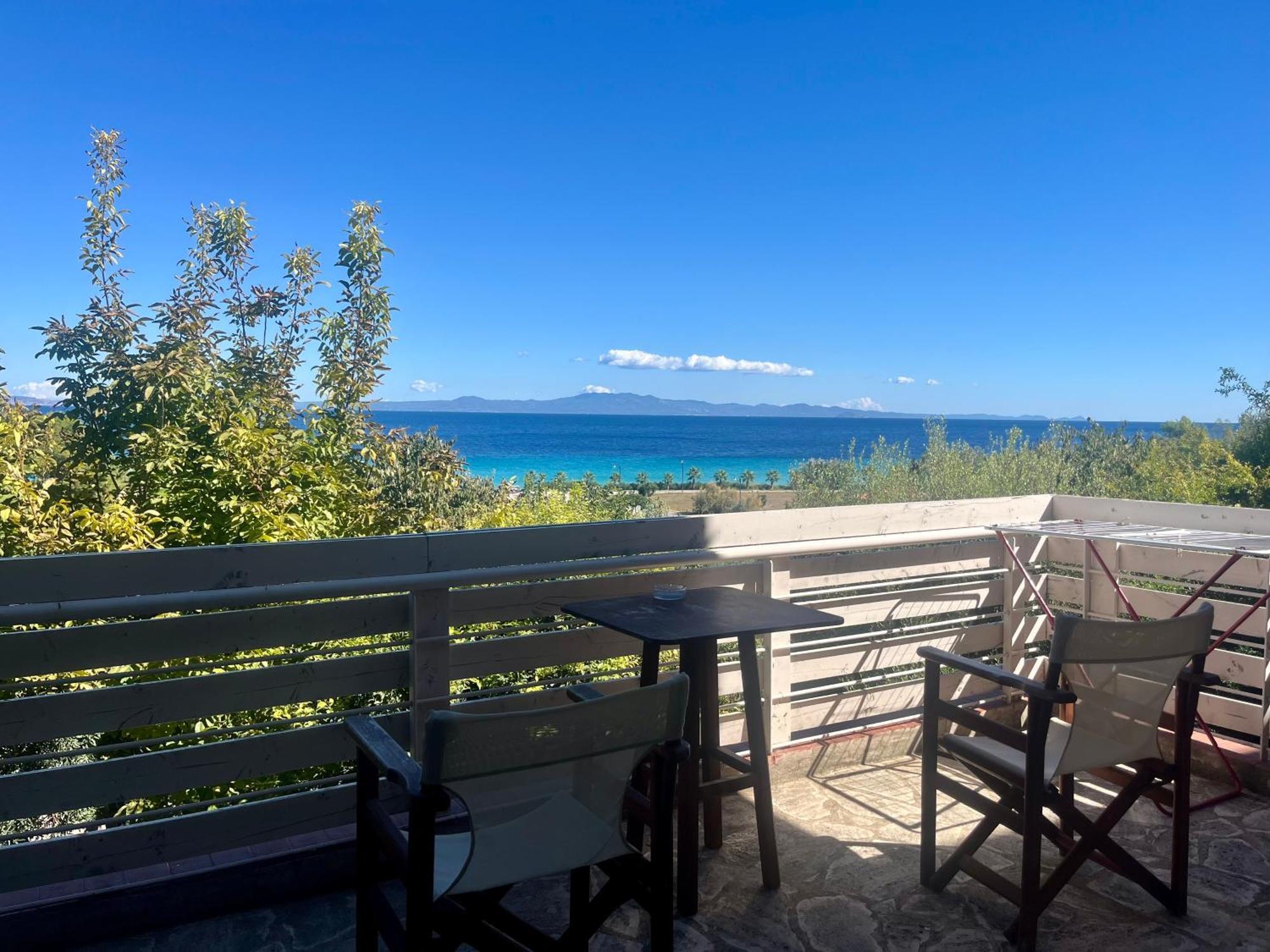 The Beach House - Apartments & Studios (Adults Only) Afytos Bagian luar foto