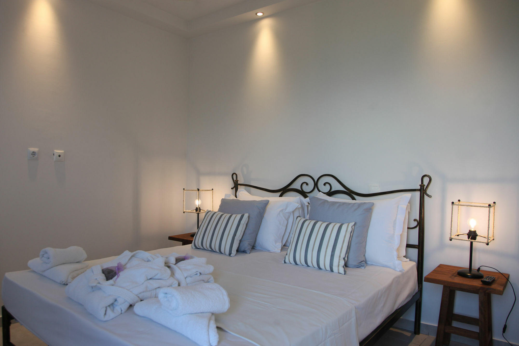 The Beach House - Apartments & Studios (Adults Only) Afytos Bagian luar foto