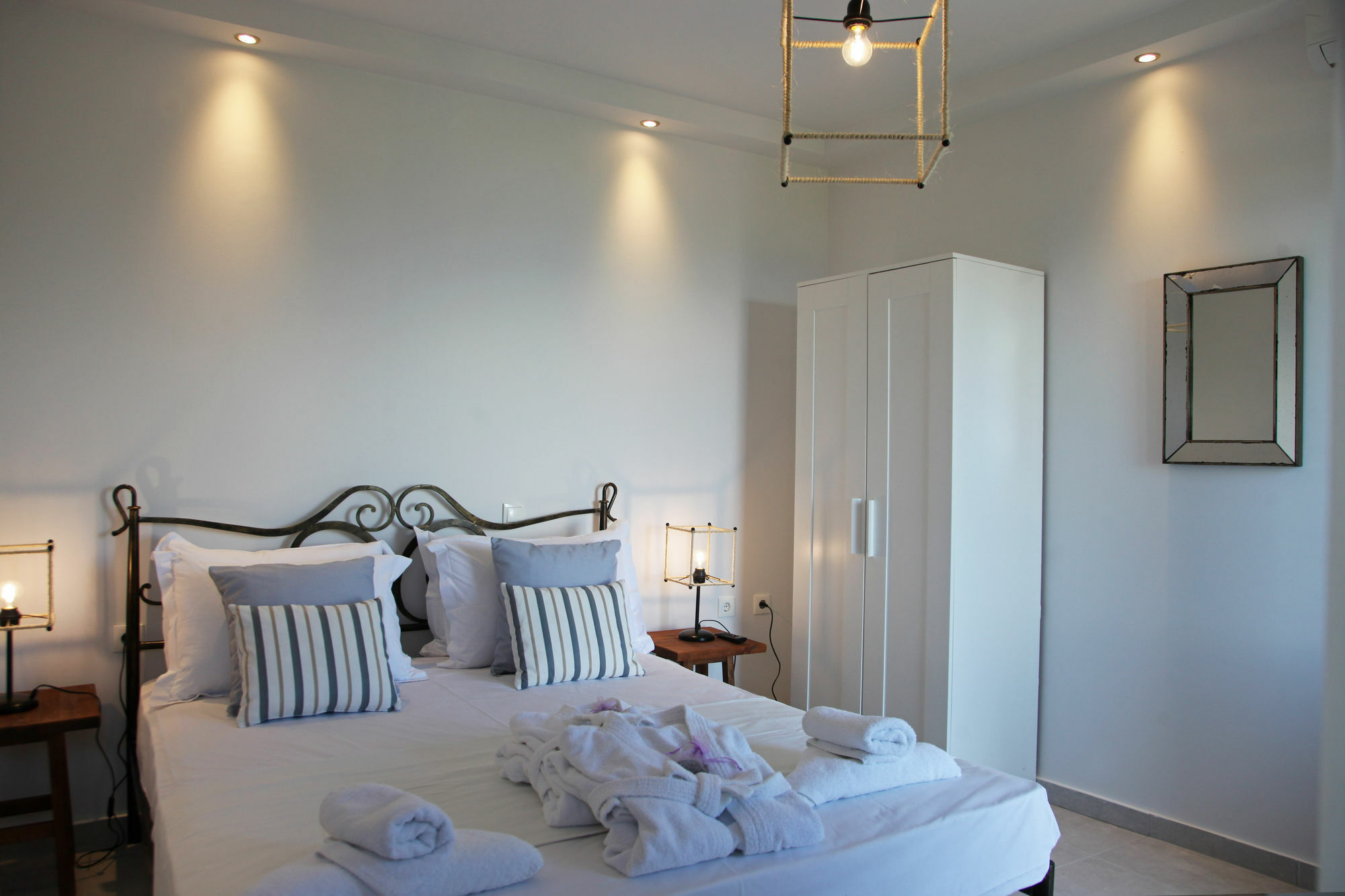 The Beach House - Apartments & Studios (Adults Only) Afytos Bagian luar foto